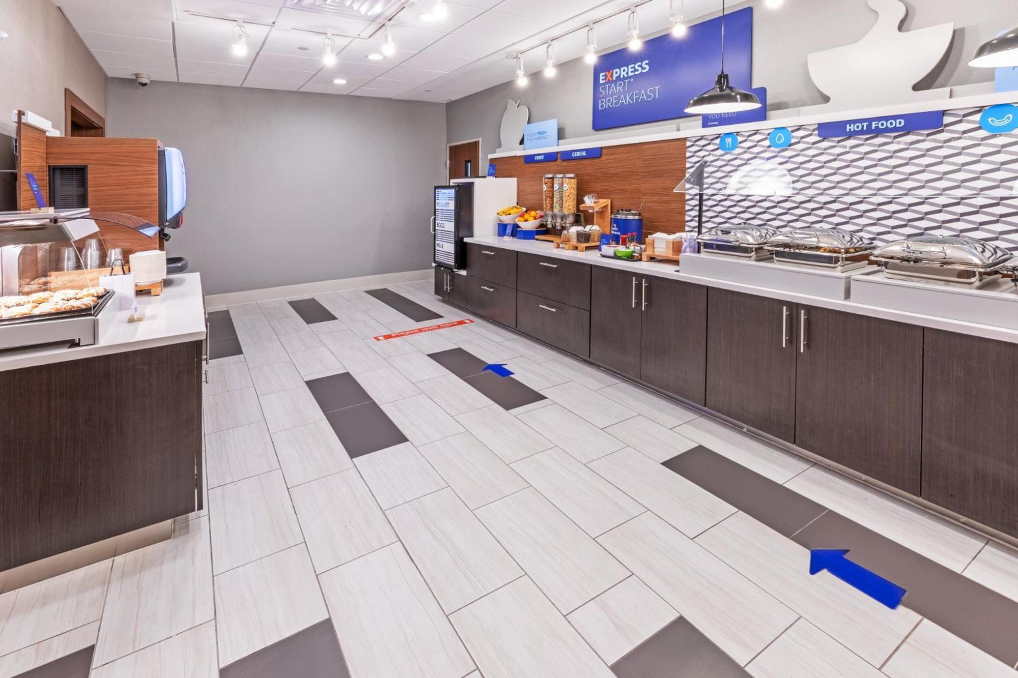 Holiday Inn Express & Suites - Stafford Nw - Sugar Land By Ihg Exterior photo